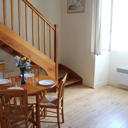 Apartment Appart 2 Pieces Rdc Proche Thermes - Fr-1-246b-52 Rochefort (Charente-Maritime)